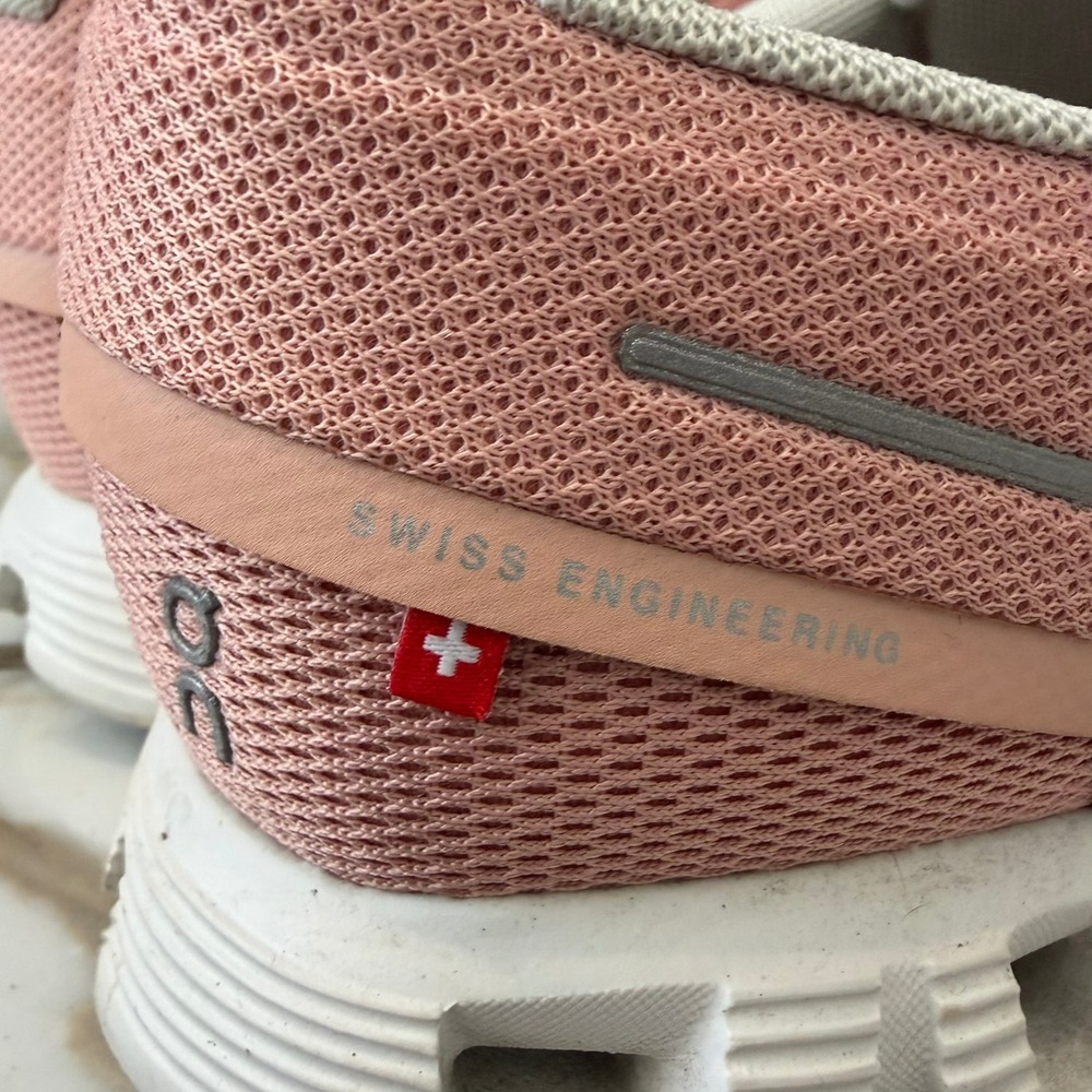 On Running Cloud 5 Womens 9 Rose Shell Pink Peach Training Shoes 59.98556 - Picture 9 of 10